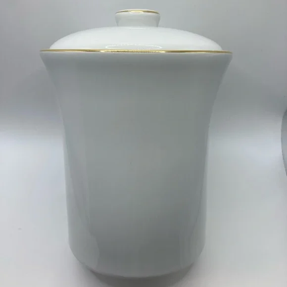 Gevalia Kaffe White w/Gold Trim Handmade Fine Ceramic Ware Coffee
Canister - Picture 4 of 9